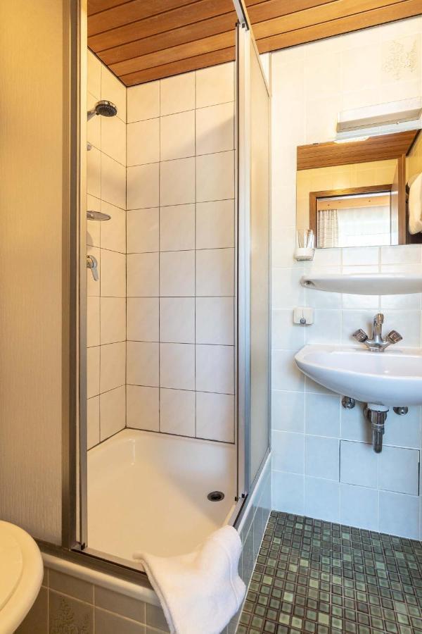 Hotel-Gasthof Zum Dragoner Peiting Esterno foto