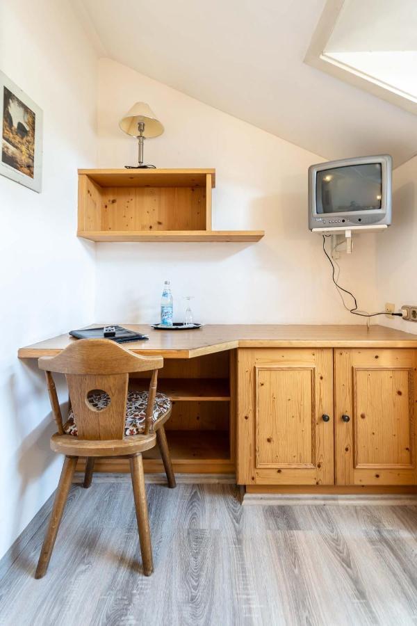 Hotel-Gasthof Zum Dragoner Peiting Esterno foto