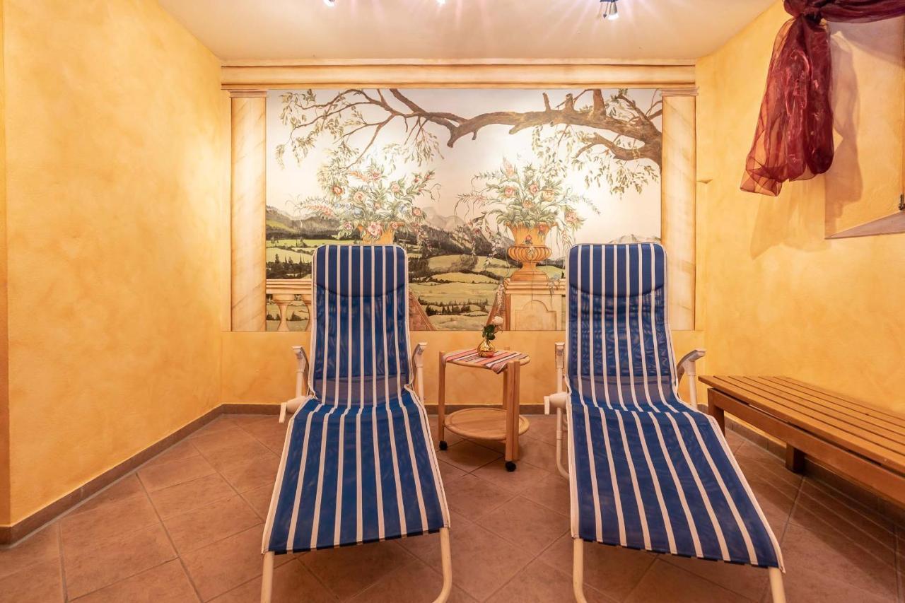 Hotel-Gasthof Zum Dragoner Peiting Esterno foto