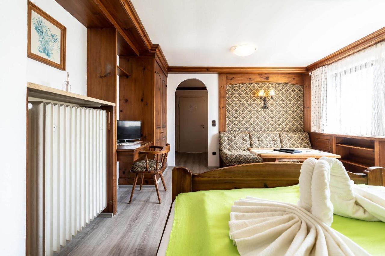 Hotel-Gasthof Zum Dragoner Peiting Esterno foto